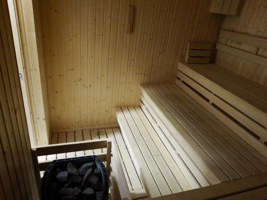 Hotel Rytwiany Palac Екстериор снимка